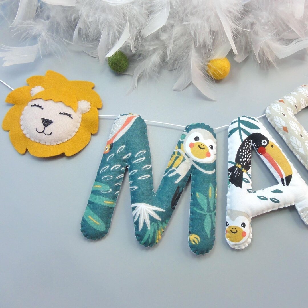 Décoration murale personnalisée pour chambre enfant, guirlande prénom jungle vert et beige