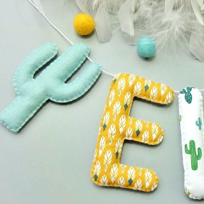 Décoration murale personnalisée à motif cactus pour chambre de bébé