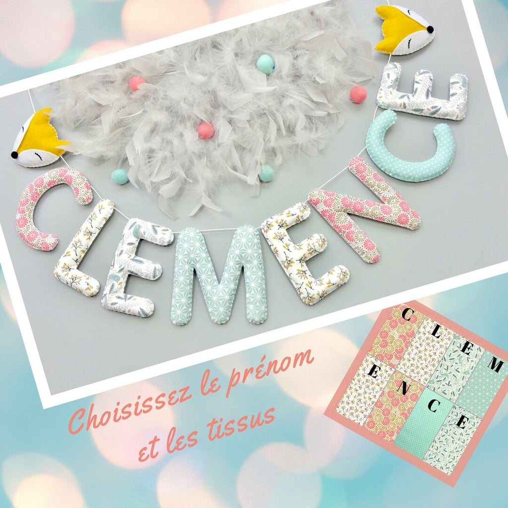 Guirlande prénom en tissu vert d'eau et rose corail, décoration murale chambre bébé fille